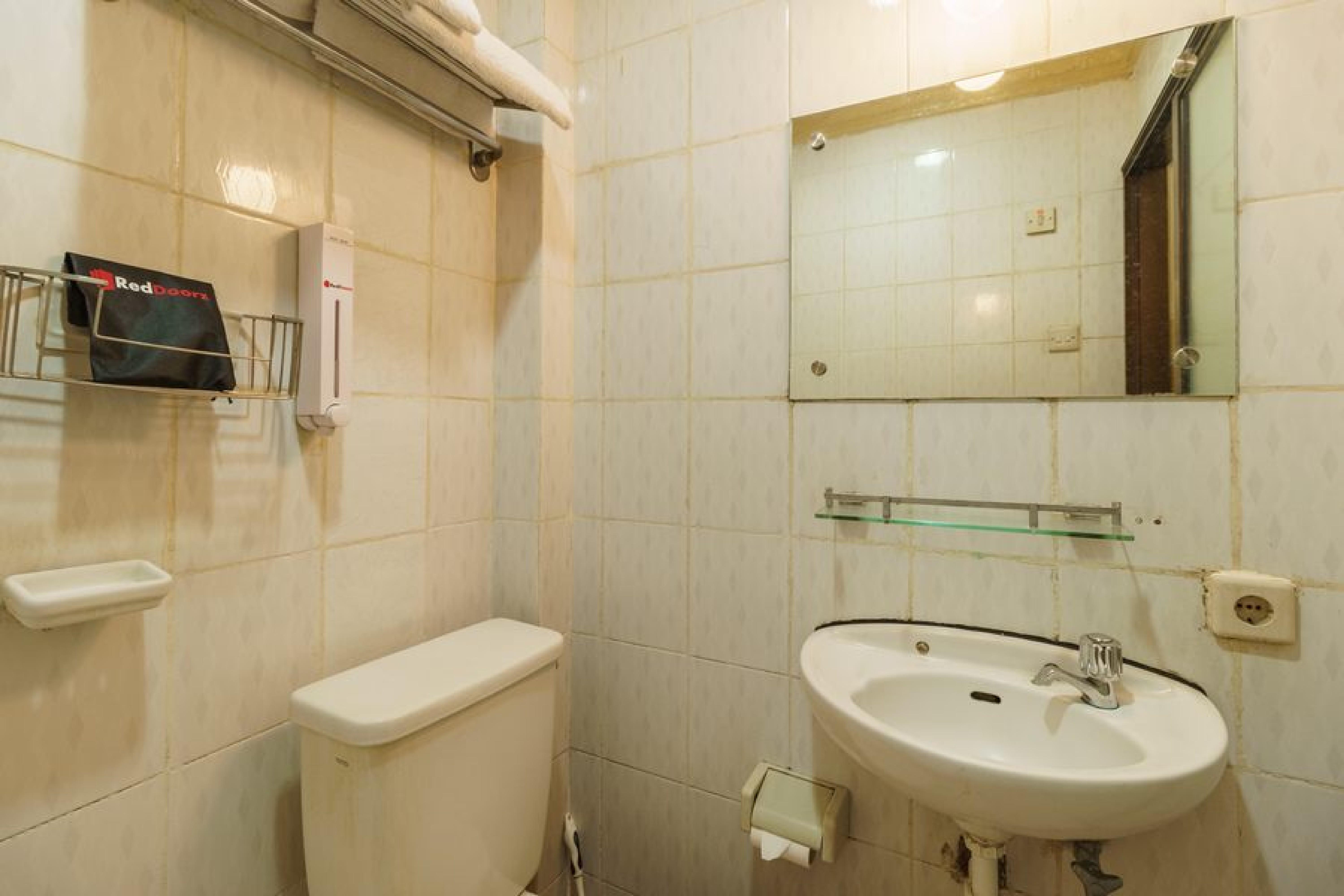 Reddoorz @ Jalan Jaksa Jakarta Exteriör bild